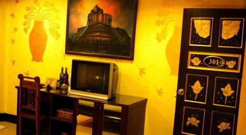 Parasol Inn Chiang Mai Old City Hotel Extérieur photo