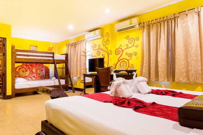 Parasol Inn Chiang Mai Old City Hotel Extérieur photo